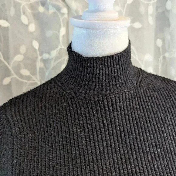 Zara Classic Black Knit Sweater, Mock Turtleneck, Size S - Picture 2 of 6